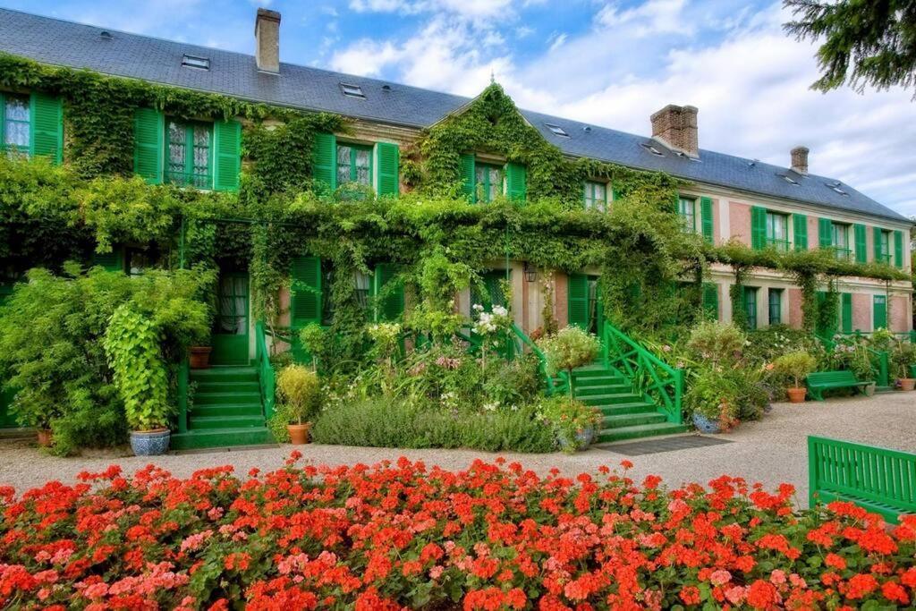 Maison Fleurs De Lys, Climatisee, Wifi Et Parking Privee Gratuit, Lave-Linge, Vernon Giverny المظهر الخارجي الصورة