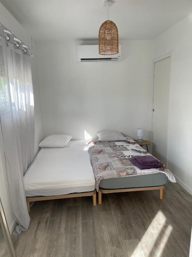 Maison Fleurs De Lys, Climatisee, Wifi Et Parking Privee Gratuit, Lave-Linge, Vernon Giverny المظهر الخارجي الصورة