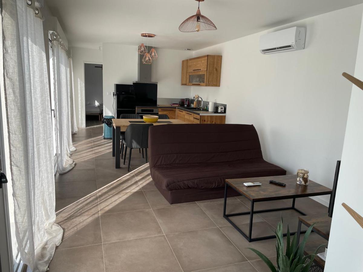 Maison Fleurs De Lys, Climatisee, Wifi Et Parking Privee Gratuit, Lave-Linge, Vernon Giverny المظهر الخارجي الصورة